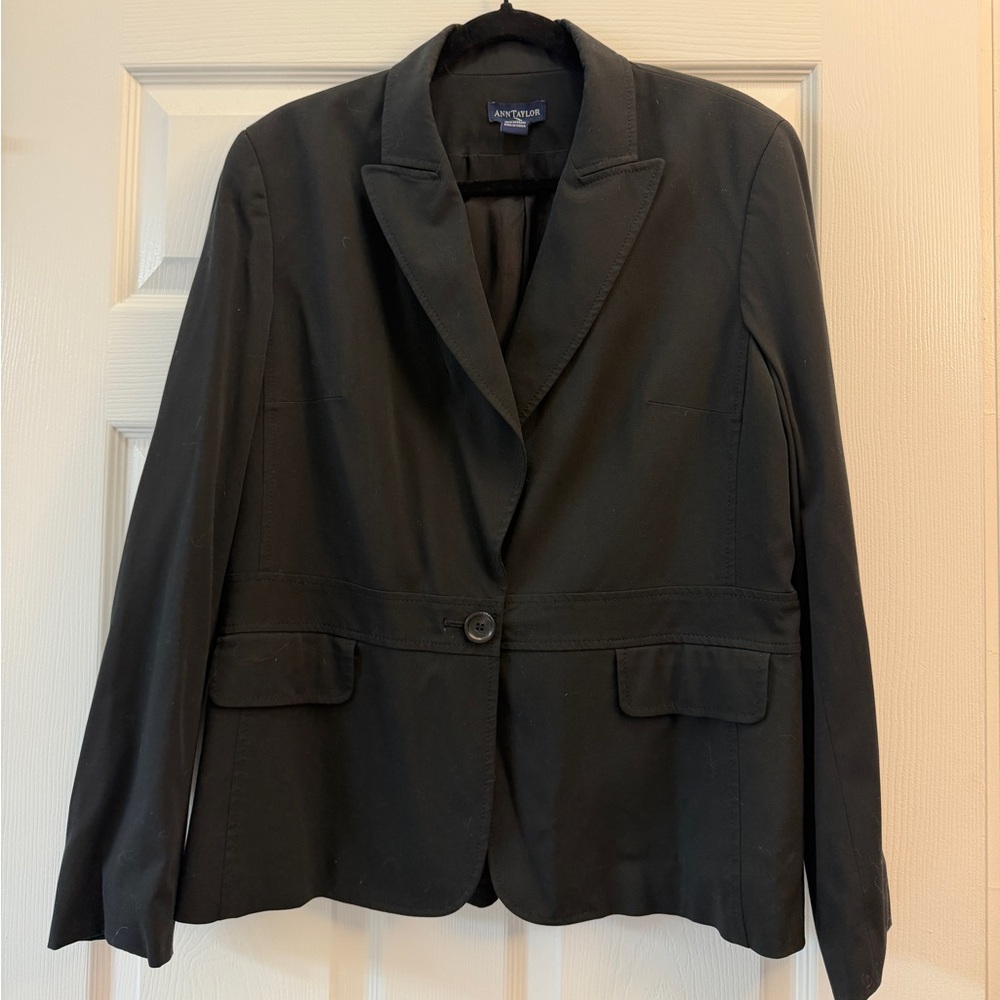 Ann Taylor Black Tailored Single-Button Women’s Blazer, Size 14